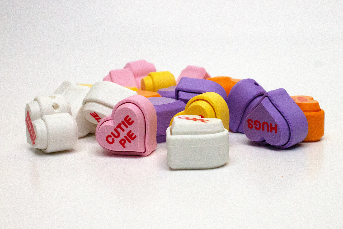Colorful Candy Hearts Fidget Clicker – Fun Stress Relief Gadget Keychain