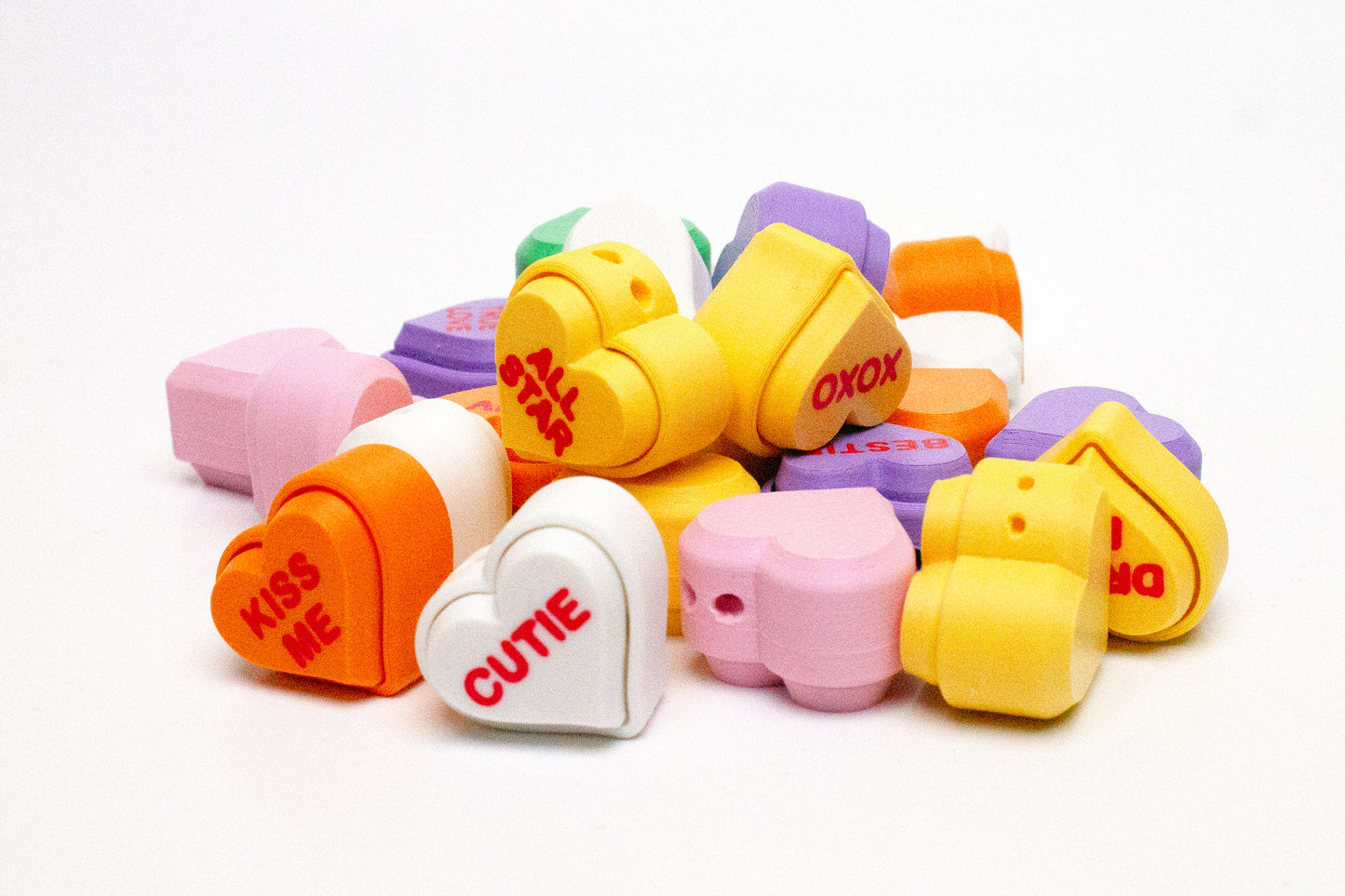 Colorful Candy Hearts Fidget Clicker – Fun Stress Relief Gadget Keychain