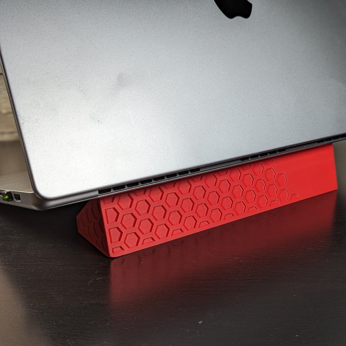 Laptop Stand - Universal Fit, Sleek & Customizable Colors for Apple, Dell, HP and More